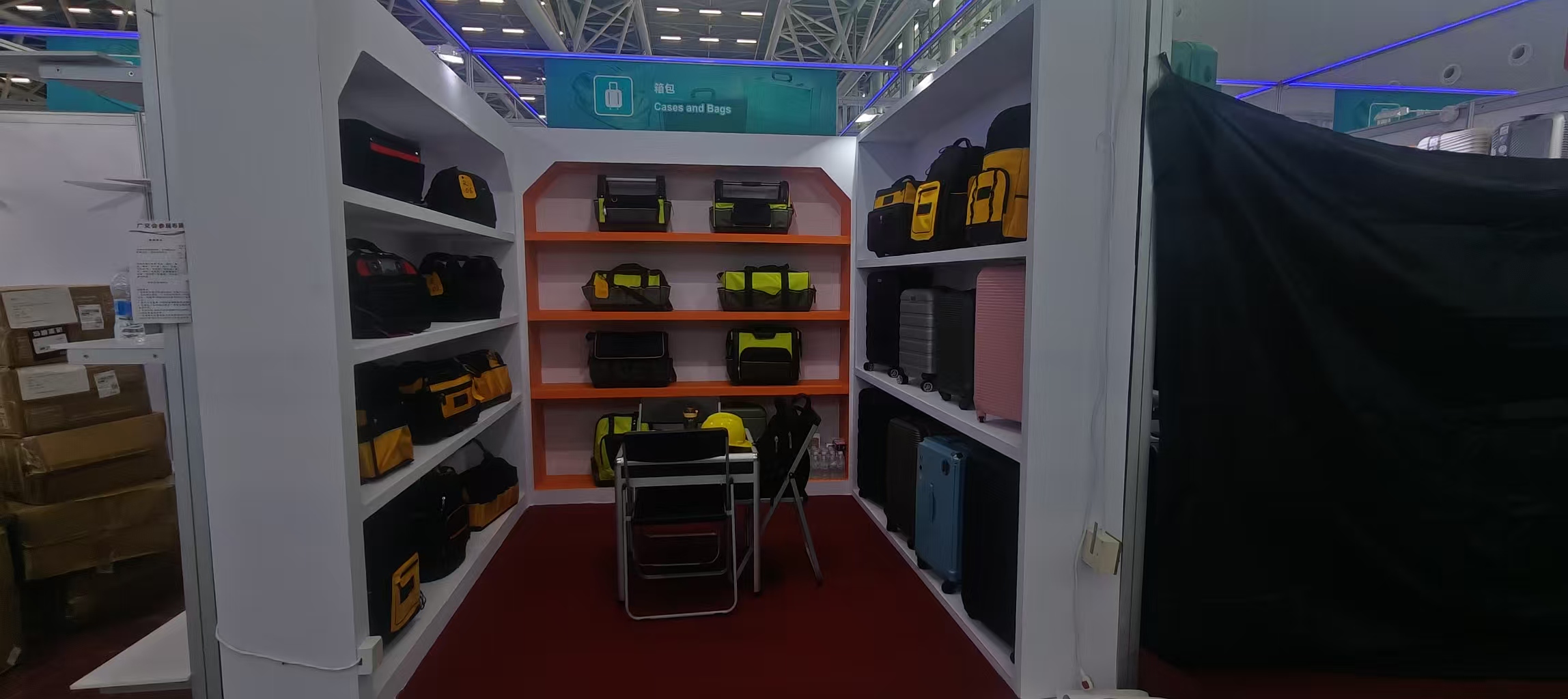 Vores virksomhed fremviser succesfuldt professionel værktøjstaske-fremstillingskapacitet på efteråret 2025 Canton Fair